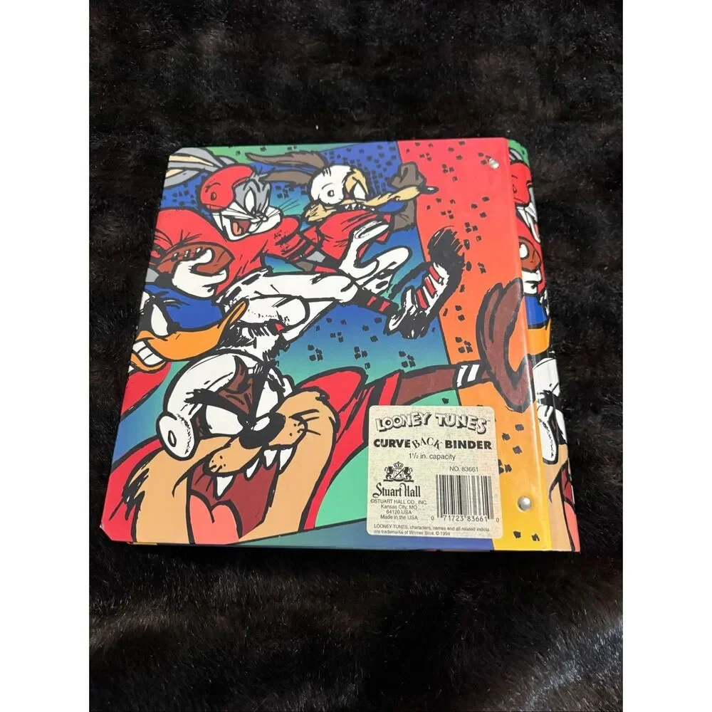 Vintage 1994 Stuart Hall Looney Tunes Curve Back 1 1/2
